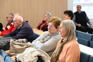 Zväčšiť fotografiu - Seniori v trenčíne sa stretli na vzdelávacom seminári akadémie tretieho veku - 