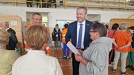 Zväčšiť fotografiu - Seniori z ilavského okresu športovali v bolešove - 20230518_090608