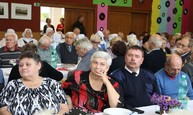Seniorom vďačíme za mnohé. nezabudli na to ani v hrachovišti, nemšovej či novej dubnici - IMG_5043