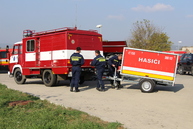 Šestica defibrilátorov putovala ako darček od tsk do rúk dobrovoľným hasičom. ministerstvo vnútra odovzdalo dhz 115 protipovodňových vozíkov - IMG_0535
