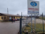 Zväčšiť fotografiu - Silvester v znamení výstupu na strážov či návštev záchranných zložiek a cestárov - 20221231_140744