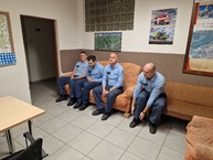 Zväčšiť fotografiu - Silvester v znamení výstupu na strážov či návštev záchranných zložiek a cestárov - 20221231_152507