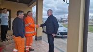 Zväčšiť fotografiu - Silvestrovský výstup na strážov aj návšteva správy ciest tsk a záchranných zložiek - 20231231_153231