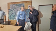 Zväčšiť fotografiu - Silvestrovský výstup na strážov aj návšteva správy ciest tsk a záchranných zložiek - 20231231_161331