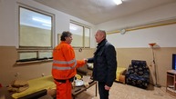 Zväčšiť fotografiu - Silvestrovský výstup na strážov aj návšteva správy ciest tsk a záchranných zložiek - 20231231_184642