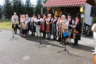 Zväčšiť fotografiu - Sobota v hornej breznici a uhrovci v znamení fašiangov, v poluvsí dominoval spev - IMG_6577