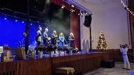 Zväčšiť fotografiu - Sobota v kraji patrila výročiu i živému orloju - 20231209_192746