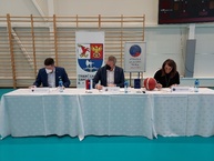 Zväčšiť fotografiu - Špičkové podmienky pre rozvoj talentu vytvorí župná športová škola aj basketbalistom - 20220119_152437