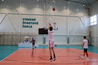 Zväčšiť fotografiu - Špičkové podmienky pre rozvoj talentu vytvorí župná športová škola aj basketbalistom - IMG_4887