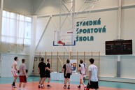 Zväčšiť fotografiu - Špičkové podmienky pre rozvoj talentu vytvorí župná športová škola aj basketbalistom - IMG_4927