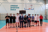 Zväčšiť fotografiu - Špičkové podmienky pre rozvoj talentu vytvorí župná športová škola aj basketbalistom - IMG_5009