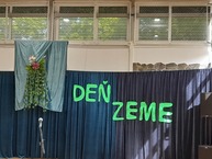 Zväčšiť fotografiu - Spoločné úsilie o lepšiu budúcnosť pre našu zem - 20240419_085945