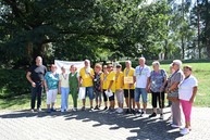 Zväčšiť fotografiu - Športová olympiáda denných centier spojila seniorov pohybom, zábavou a dobrou náladou