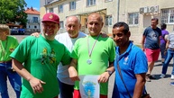 Zväčšiť fotografiu - Športové zápolenie a dobrá nálada na stolnotenisovom turnaji sociálnych zariadení