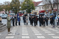 Sté výročie vzniku spoločnej republiky oslávili pri prvom pamätníku československej vzájomnosti - g