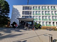 Zväčšiť fotografiu - Študenti vstúpili do ďalšieho akademického roku - 20230925_093720