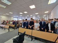 Zväčšiť fotografiu - Študenti vstúpili do ďalšieho akademického roku - 20230925_100548