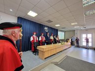 Zväčšiť fotografiu - Študenti vstúpili do ďalšieho akademického roku - 20230925_100801
