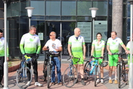 Štvrtý ročník projektu do práce na bicykli otvoril na trenčianskej župe národný cyklokoordinátor, predstavili aj nové cyklodresy zelenej župy - IMG_9490