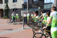 Štvrtý ročník projektu do práce na bicykli otvoril na trenčianskej župe národný cyklokoordinátor, predstavili aj nové cyklodresy zelenej župy - IMG_9522