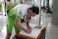 Štvrtý ročník projektu do práce na bicykli otvoril na trenčianskej župe národný cyklokoordinátor, predstavili aj nové cyklodresy zelenej župy - IMG_9559