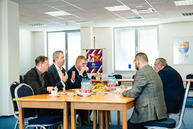 Zväčšiť fotografiu - Témou boli najmä projekty pre marginalizované skupiny - TSK_stretnutie_splnomocnenec_Daško_mini (12 of 16)