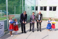 Tradičné jedlá, oslavy folklórnej skupiny či otvorenie nového multifunkčného ihriska. aj taký bol víkend v trenčianskej župe. 