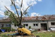 Zväčšiť fotografiu - Trenčianska župa poskytne humanitárnu pomoc tornádom zasiahnutým oblastiam juhomoravského kraja - www.tasr1.sk