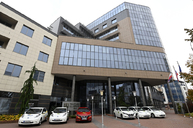 Zväčšiť fotografiu - Trenčianska župa už šiestym rokom prispieva k ochrane životného prostredia - 20191019_TSK_elektromobily_01