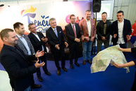 Trenčiansky kraj je pravým hokejovým regiónom, v hokejovom duchu sa otváral aj stánok kocr trenčín región na region tour expo 2019 - 20190517_REGION_TOUR_EXPO_023w