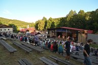Zväčšiť fotografiu - Trenčiansky kraj podporil folklór, komunitný život aj dobrovoľných hasičov