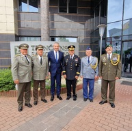 Zväčšiť fotografiu - Trenčiansky župan hostil generálov - 6