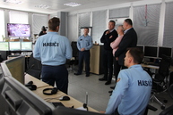 Zväčšiť fotografiu - Trenčiansky župan sa na troch kráľov osobne poďakoval cestárom, hasičom či policajtom - IMG_4340