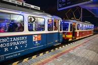 Zväčšiť fotografiu - Trojkráľová električka sa vrátila po 3 rokoch, a to s rekordnou návštevnosťou - Zmenšené trojkrálová 2023 (71)