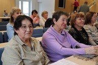 Zväčšiť fotografiu - Túžba po vzdelávaní nemá vekové hranice