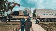 Zväčšiť fotografiu - Ukrajine pomáhajú aj dobrovoľní hasiči z trenčianskeho kraja - 4