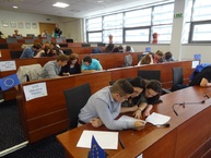 V 10. ročníku regionálneho kola súťaže mladý európan 2015 s veľkým náskokom uspela spojená škola nováky - 3a