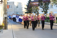 V beluši sa máj staval tradičným spôsobom, v dohňanoch pomáhali dobrovoľní hasiči - IMG_9381