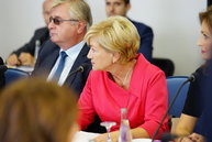 V brezovej pod bradlom zasadla vláda sr, novú techniku si od ministerky vnútra prevzali hasičské zbory z ďalších 4 obcí kraja - 22eb28dd03405f2fb2a388013dd26a5e07d7c904fcfb2a5a724127acc64757e6