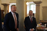 V českom krumlove po prvýkrát za jedným stolom hejtmani a župani - IMG_0010