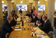 V českom krumlove po prvýkrát za jedným stolom hejtmani a župani - IMG_0056