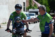 Zväčšiť fotografiu - V cyklistickom drese aj v kroji: sobota v kraji v znamení športu aj folklóru