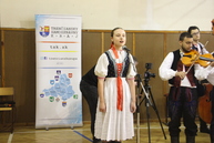 V deň koncertu vystúpili alexandrovci aj s folklórnym súborom trenčan na gymnáziu ľudovíta štúra - IMG_3958