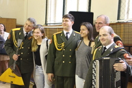 V deň koncertu vystúpili alexandrovci aj s folklórnym súborom trenčan na gymnáziu ľudovíta štúra - IMG_4397