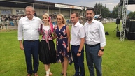 Zväčšiť fotografiu - V kraji pribudol ďalší defibrilátor, novomestskí futbalisti oslávili sto rokov fungovania - IMG_20220723_173411
