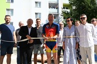 Zväčšiť fotografiu - V nemšovej sa tešia zo zrevitalizovaného vnútrobloku
