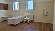 Zväčšiť fotografiu - V novej dubnici  otvorili moderné zariadenie pre seniorov - 20230823_144825