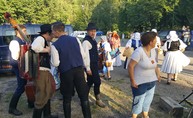 V priepasnom vítali hostí chlebom a soľou - 1