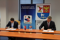 V rámci pilotného projektu „hokejová akadémia“ začnú prví žiaci študovať už v septembri, výstavbu hokejovej haly podporí vláda 3 miliónmi eur - IMG_6827