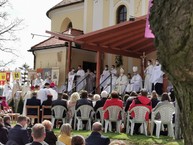 Zväčšiť fotografiu - V skalke vysvätili nového pomocného nitrianskeho biskupa - IMG_20210424_114156